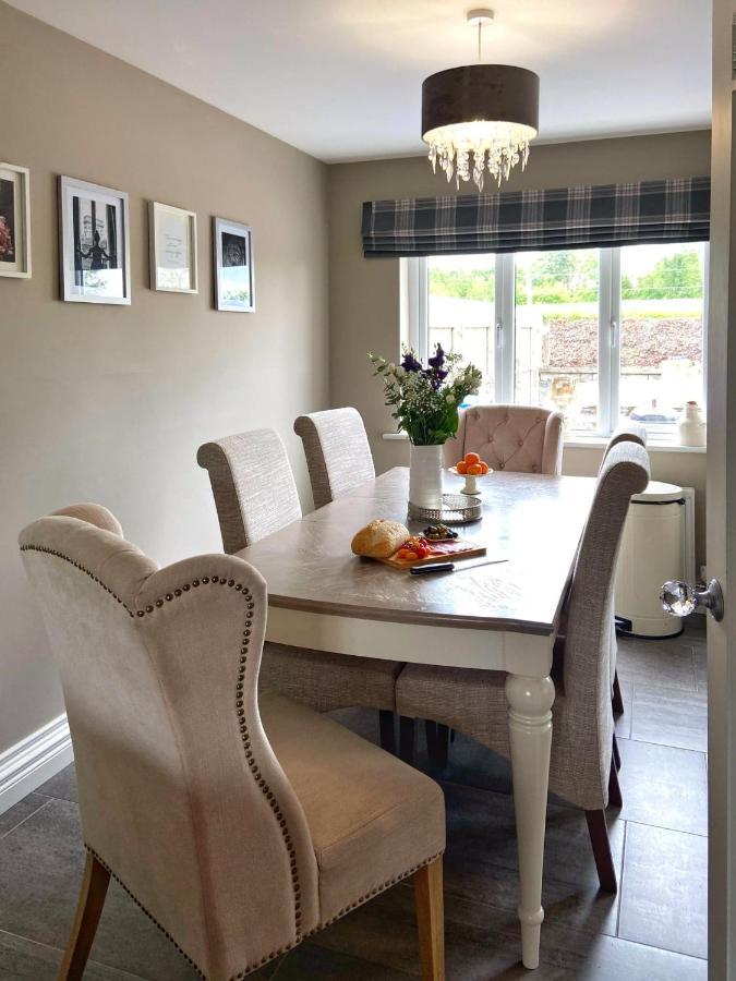 Swallow Lane, Enniskillen, Co Fermanagh, 5* Chic Villa ภายนอก รูปภาพ