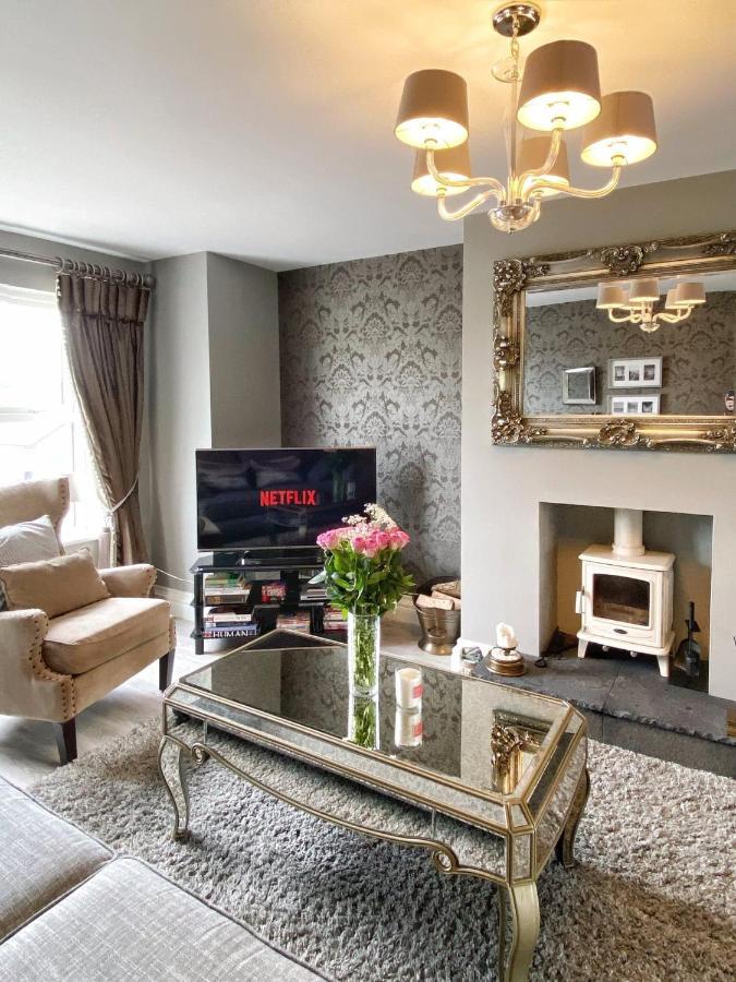 Swallow Lane, Enniskillen, Co Fermanagh, 5* Chic Villa ภายนอก รูปภาพ
