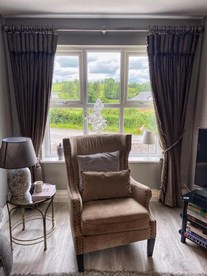 Swallow Lane, Enniskillen, Co Fermanagh, 5* Chic Villa ภายนอก รูปภาพ